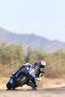 media/Nov-02-2025-CVMA (Sun) [[337aff29ab]]/Race 8-Formula Lightweight Twins Shootout/